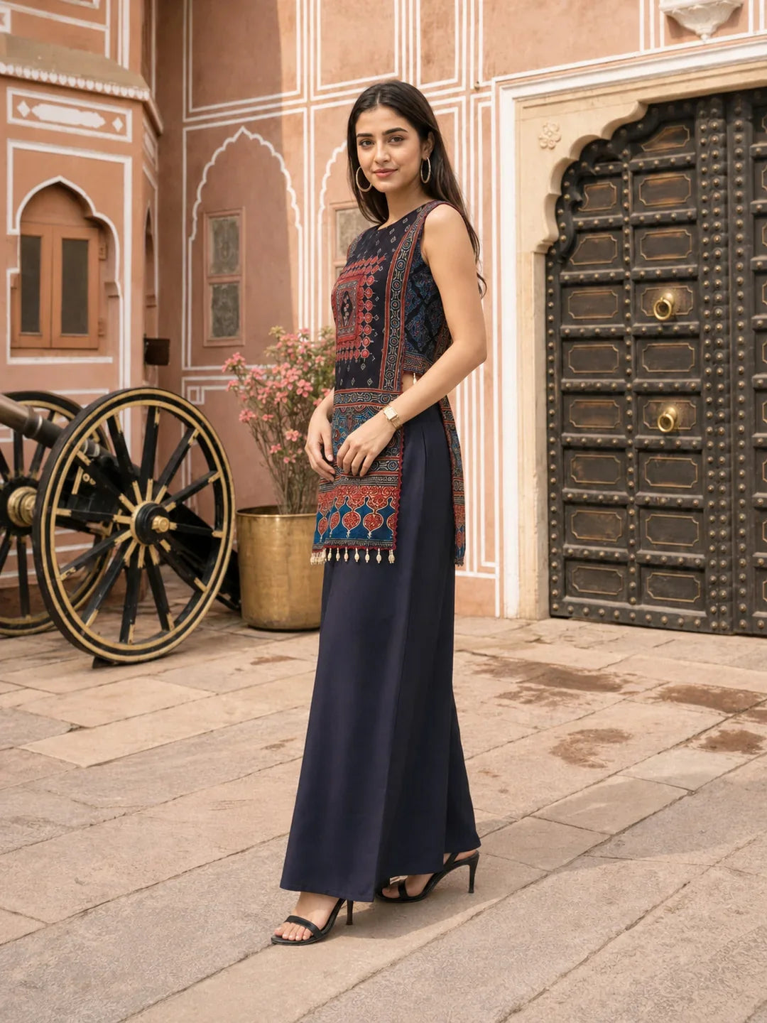 Black & Red Printed Sleeveless Kurta Set Solid Palazzo in Muslin