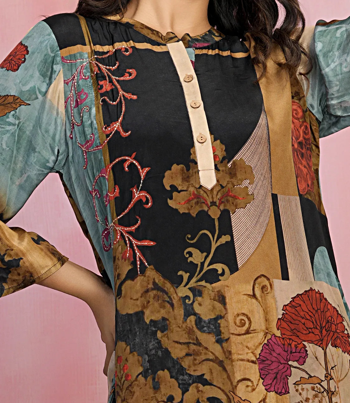Black Base Multicolor Printed Crepe Kurta Set with Lurex Embroidery