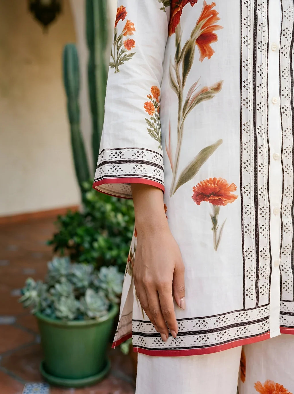 White Bold Floral & Black Border Print Muslin Co-Ord Set